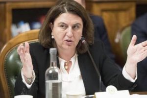Lavoro, Catalfo: “L’economia verde può creare 500 mila posti. E’ possibile evitare il disastro occupazionale”