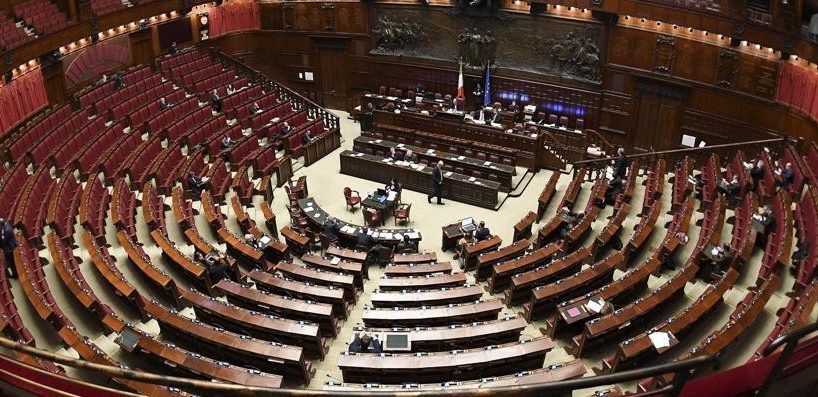 I ‘furbetti del bonus’, la Lega sospende due deputati: domani Tridico (Inps) farà i nomi dei ‘miserabili cinque’