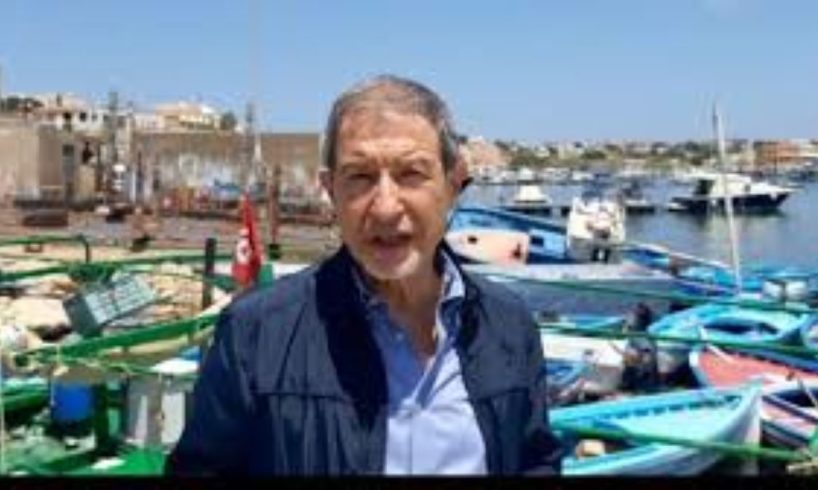 Musumeci caccia i migranti dalla Sicilia e vieta l’ingresso a quelli in arrivo: “al fine di garantire l’incolumità pubblica"