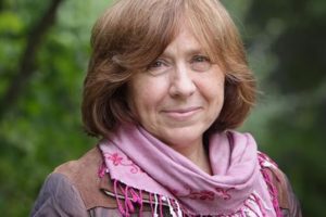 Taormina, a Svetlana Aleksievič il Taobuk Award: la scrittrice Premio Nobel è attesa per il 3 ottobre
