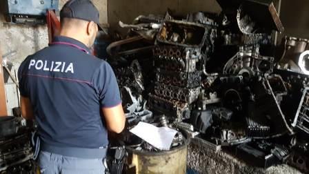 Catania, officina di Zia Lisa gestiva illegalmente rifiuti speciali: commerciante indagato