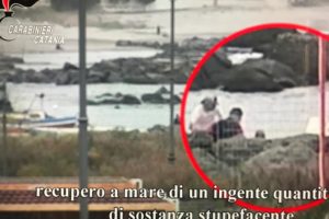 Mafia, 21 arresti nel blitz contro il clan di Riposto: Carabinieri in azione a Milano e Lecce (VIDEO)