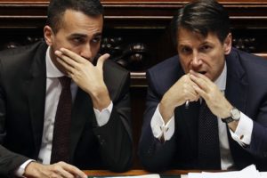 M5S, sondaggio sui leader: Conte è più amato di Di Maio