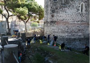 Catania, Legambiente ripulisce l’Oasi del Simeto: raccolti 400 kg di rifiuti dai volontari