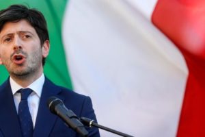 Covid, Speranza: "Vedo luce in fondo al tunnel. Nuovo lockdown non è nelle nostre intenzioni"