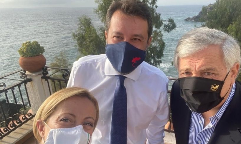 Caso Gregoretti, Salvini al Tribunale di Catania con il sostegno del centrodestra: tensioni e mobilitazione davanti al Palazzo di Giustizia