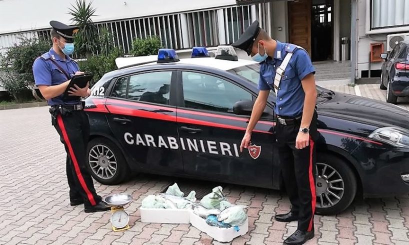 Palagonia, vendeva pesce in cattivo stato di conservazione: 56enne ambulante denunciato
