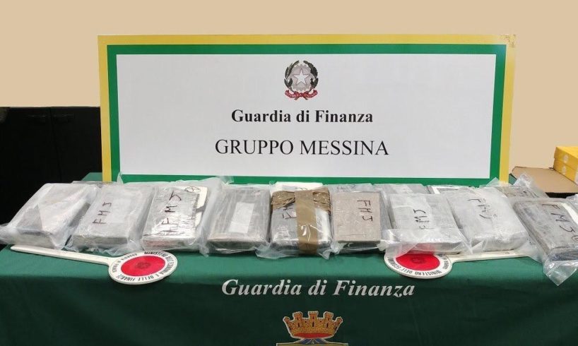 Messina, agli imbarcaderi GdF sequestra 20 kg di cocaina purissima: avrebbe fruttato 2,7 mln