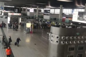 Catania, svuota portafoglio smarrito in aeroporto e poi inscena ritrovamento: 24enne denunciato