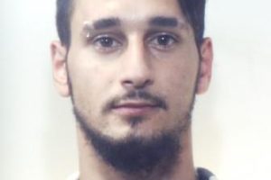 Gravina di Catania, evade dai domiciliari e al ritorno a casa trova i carabinieri ad aspettarlo