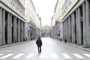 Coronavirus, non piace a nessuno il nuovo Dpcm di Conte: e nel Governo c’è chi fa autocritica