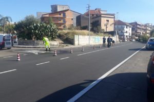 Paternò, Suv si scontra con scooter in via Nazario Sauro: giovane ferito al ’Cannizzaro’