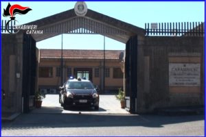 Gravina di Catania, sottraeva merce all’hard discount dove lavorava: 47enne denunciato