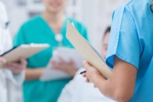 Covid, medici e infermieri chiedono di potenziare l’assistenza domiciliare: lettera di Cimo e Nursind a Musumeci e Razza