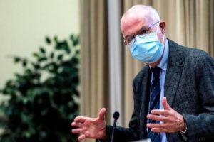 Vaccino, Rezza: “S’inizia il 27 dicembre. Sarà data priorità ai soggetti a rischio”