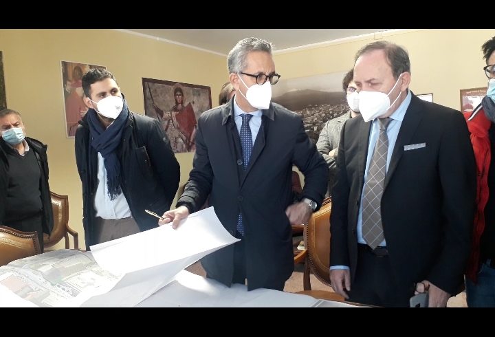 Paternò, Fiore (Fce) illustra al sindaco il progetto della metropolitana: stazione Ardizzone sarà capolinea