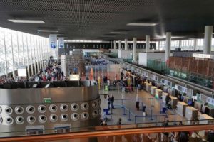 All’aeroporto ‘Vincenzo Bellini’ di Catania c’è una diminuzione di oltre il 65% dei passeggeri in transito. Sono decisamente ridimensionati i numeri dello scalo etneo nel periodo che va dal 14 dicembre 2020 al 7 gennaio 2021.