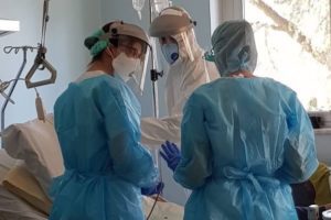 Paternò, sale a 39 il numero di vittime: 271 i positivi. A S. M. di Licodia scade giovedì il termine per i buoni spesa