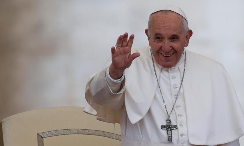 Papa Francesco: “Serve il vaccino per il cuore. Sarà buon anno se avremo cura degli altri”