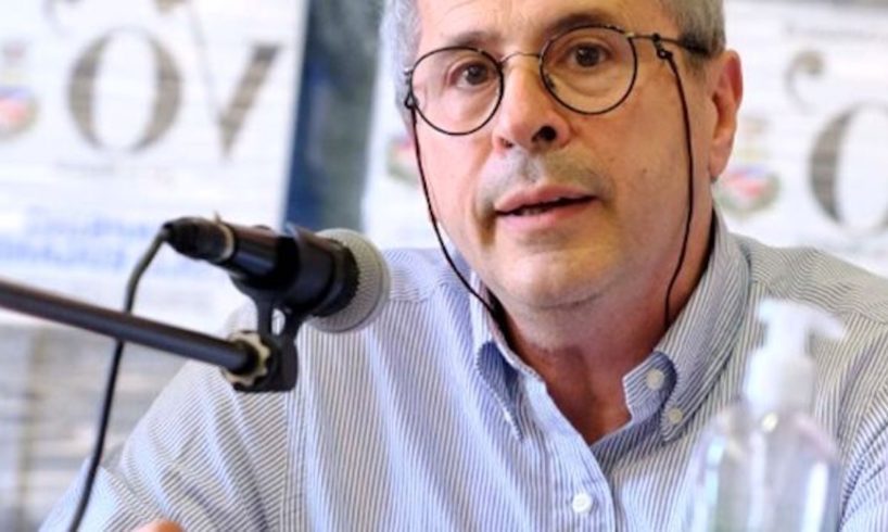 Covid, Crisanti: “Serve lockdown vero e veloce per non complicare la vaccinazione”