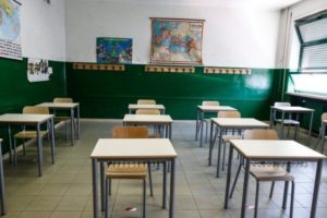 Scuola, ricorso al TAR di 70 famiglie catanesi: “Musumeci non doveva sospendere lezioni in presenza”