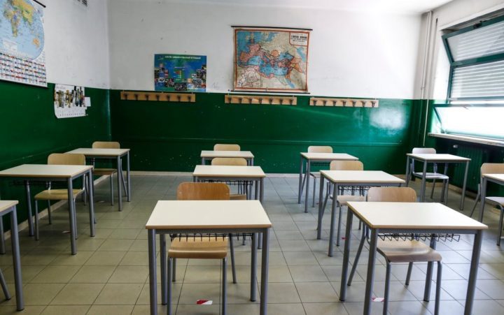 Scuola, ricorso al TAR di 70 famiglie catanesi: “Musumeci non doveva sospendere lezioni in presenza”
