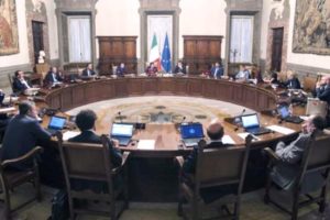 Covid, Cdm proroga al 30 aprile stato di emergenza: istituita ‘area bianca’ per regioni a basso rischio
