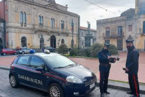 Linguaglossa, 62enne positivo al covid va al lavoro e a fare la spesa: ora è ai domiciliari