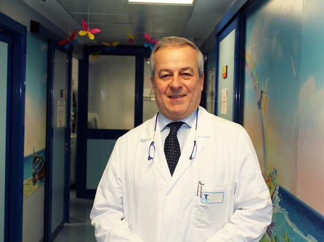 Covid, Locatelli: “Il programma vaccinale non è saltato. A disposizione 60 milioni di dosi per 30 milioni di persone”