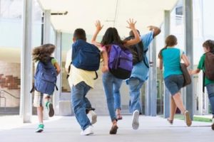 Scuola, sindacati sollecitano chiarezza sulla riapertura di lunedì: “Per superiori e scuole medie ancora nessuna ordinanza”