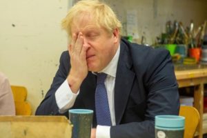 GB, Boris Johnson prova con la ‘dieta intermittente’: si mangia nell’arco di otto ore, si digiuna nelle restanti 16