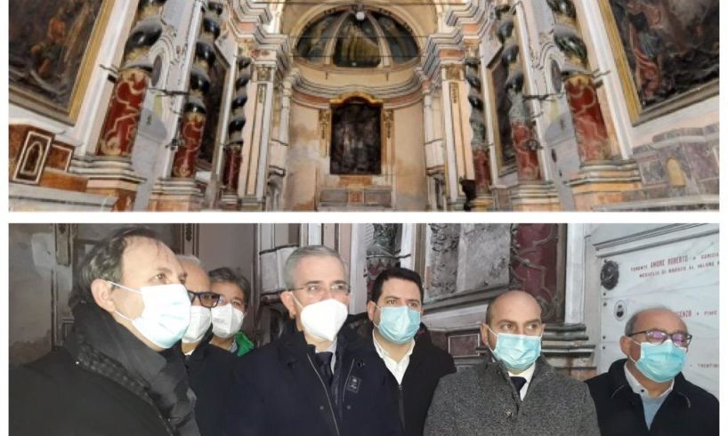 Paternò, Falcone. “Tra 8 mesi la chiesa del Pantheon sarà riqualificata”. Sopralluogo con Naso e deputati regionali a ‘Scala Vecchia’