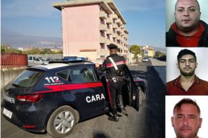 Giarre, spingevano l’auto appena rubata: 3 ‘topi’ arrestati in flagranza
