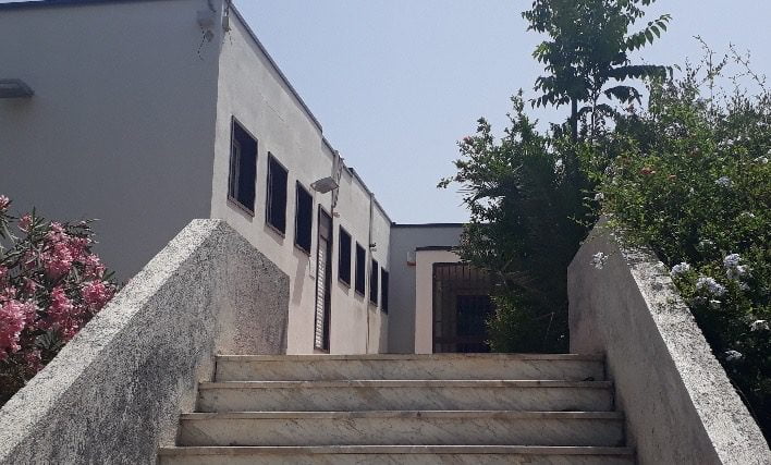Paternò, Centro diurno distrutto dai vandali: l’opposizione punta il dito contro l’amministrazione (VIDEO)