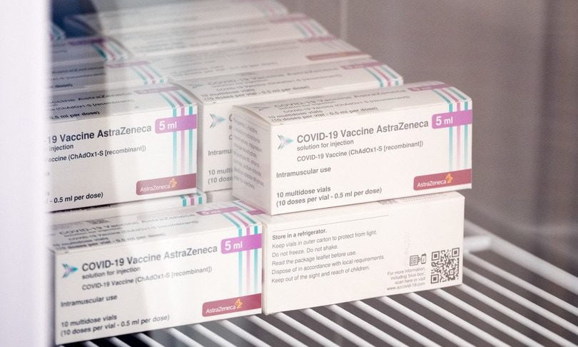 Vaccino, Aifa sospende l’utilizzo di AstraZeneca: presto informazioni per chi ha avuto prima dose