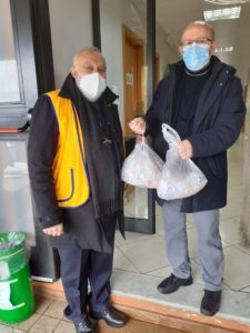 Biancavilla, Lions donano impastatrice e alimentari alla comunità ‘Sentiero Speranza’