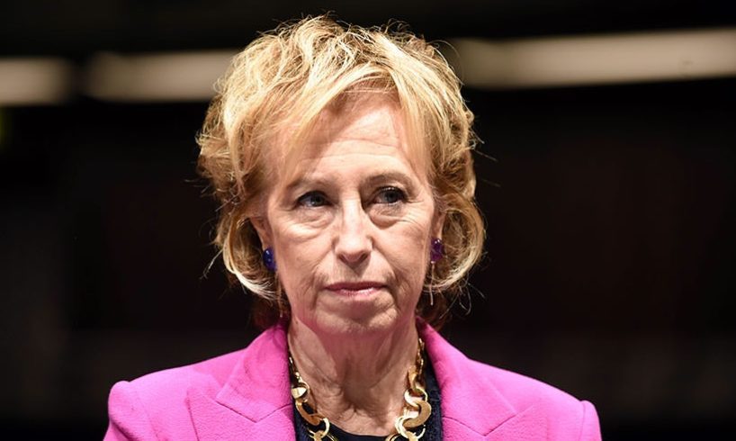 Covid, il fiasco delle vaccinazioni in Lombardia: la Moratti chiede scusa agli anziani