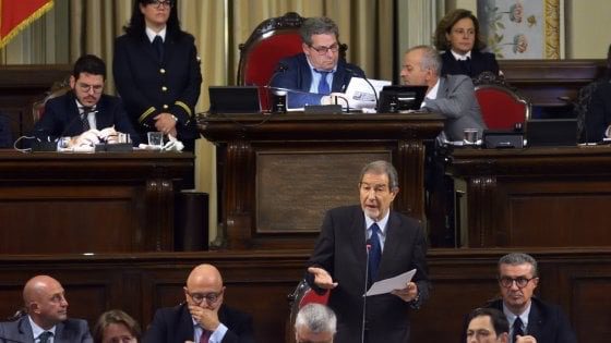 Sicilia, dopo 25 anni stabilizzati i lavoratori Asu. Musumeci: “Da governo e Ars atto di grande responsabilità”