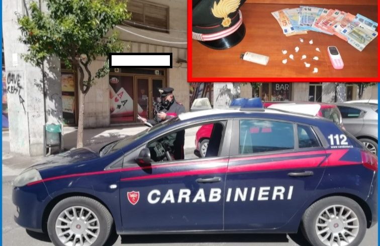 Acireale, arrestati 2 fratelli pusher: utilizzavano cellulare con distorsore di voce