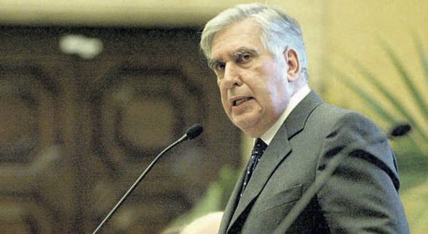 Covid, a 86 anni il vicepresidente emerito della Consulta non è stato vaccinato: “E’ contro la Costituzione”