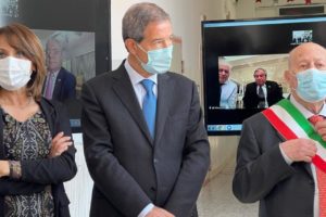 Bronte, Firrarello scrive alle autorità sanitarie nazionali e regionali: “In meno di un mese vaccino tutti i cittadini se ho dosi sufficienti”