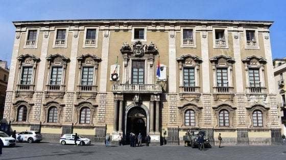 Dissesto Catania, Corte dei Conti annulla interdittiva per ex sindaco Bianco e giunta: risarcimenti ridimensionati