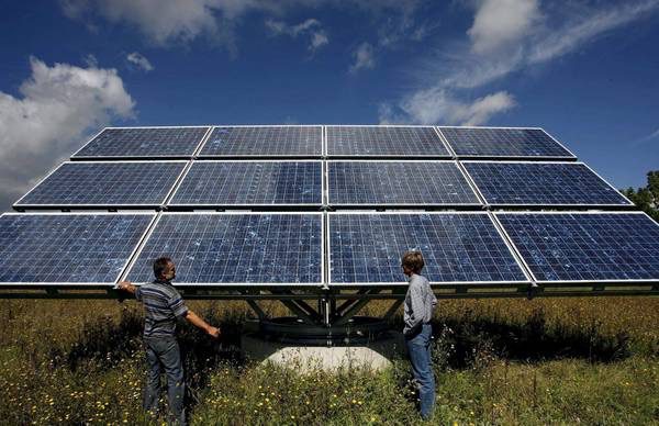 Paternò, ecco il parco agro-fotovoltaico: ‘ricarica’ le sedi Amazon e coltiva mandorli e ulivi (VIDEO)