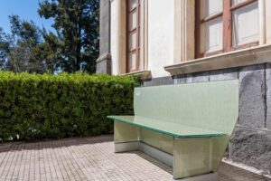 Belpasso, una panchina per ricordare le vittime del Covid: iniziativa dell’amministrazione