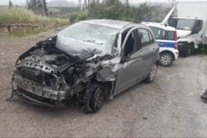 Paternò, a Ponte Barca auto inseguita da Polizia si scontra con autocarro: un ferito in ospedale