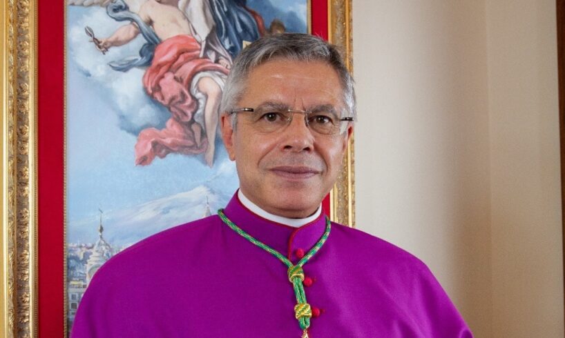 Adrano, Mons. Schillaci festeggia 2 anni da Vescovo di Lamezia Terme: gli auguri della sua città