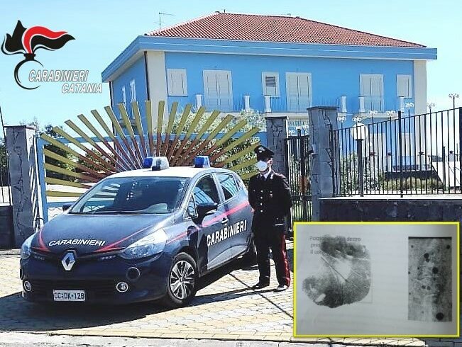 Acireale, tradito dalle impronte digitali dopo aver ‘ripulito’ casa di riposo per anziani: arrestato 30enne