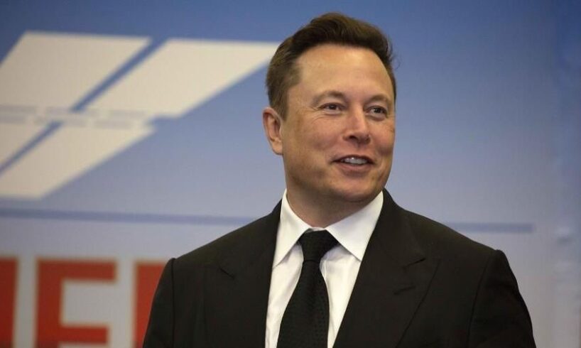 Un tweet di Elon Musk fa affondare Bitcoin e altre criptovalute: stop ai pagamenti per acquisti auto