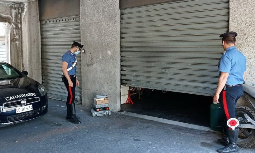 S. G. la Punta, in 3 ‘ripulivano’ garage del complesso ‘Le Balatelle’: arrestati in flagranza