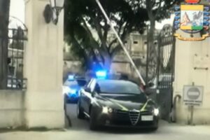 Droga, 9 arresti per traffico Usa-Italia: tra i 29 indagati cinque medici (VIDEO)